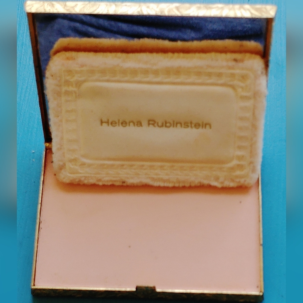 Pink Compact Powder